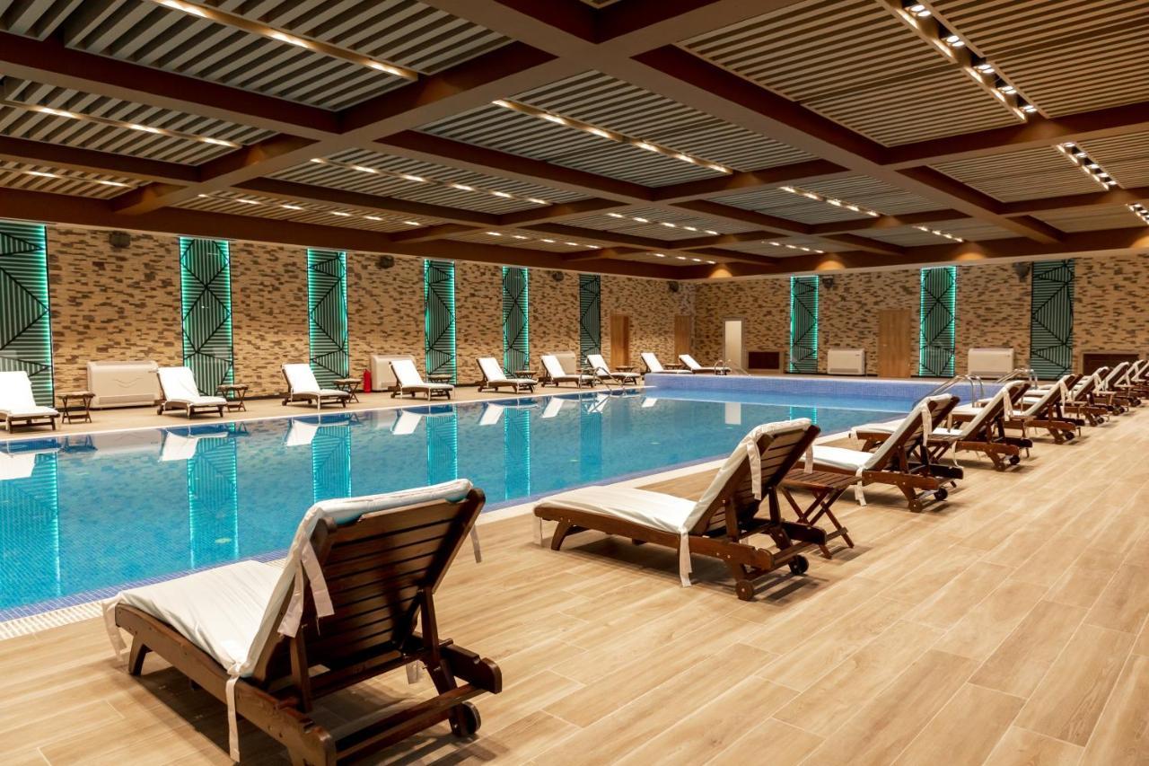 Hotel Wyndham Garden Burabay Esterno foto