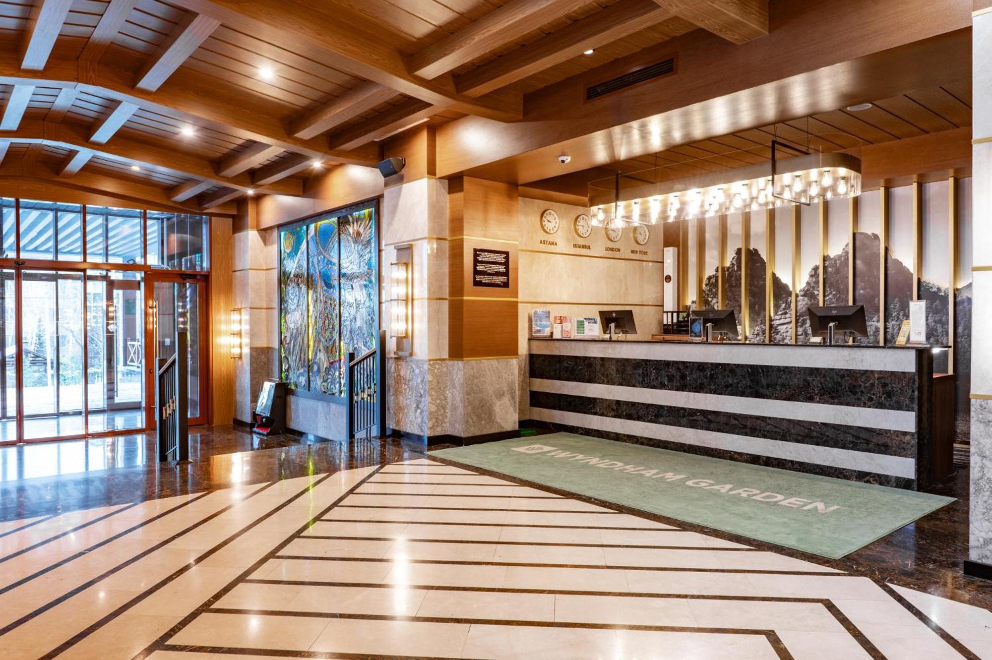 Hotel Wyndham Garden Burabay Esterno foto