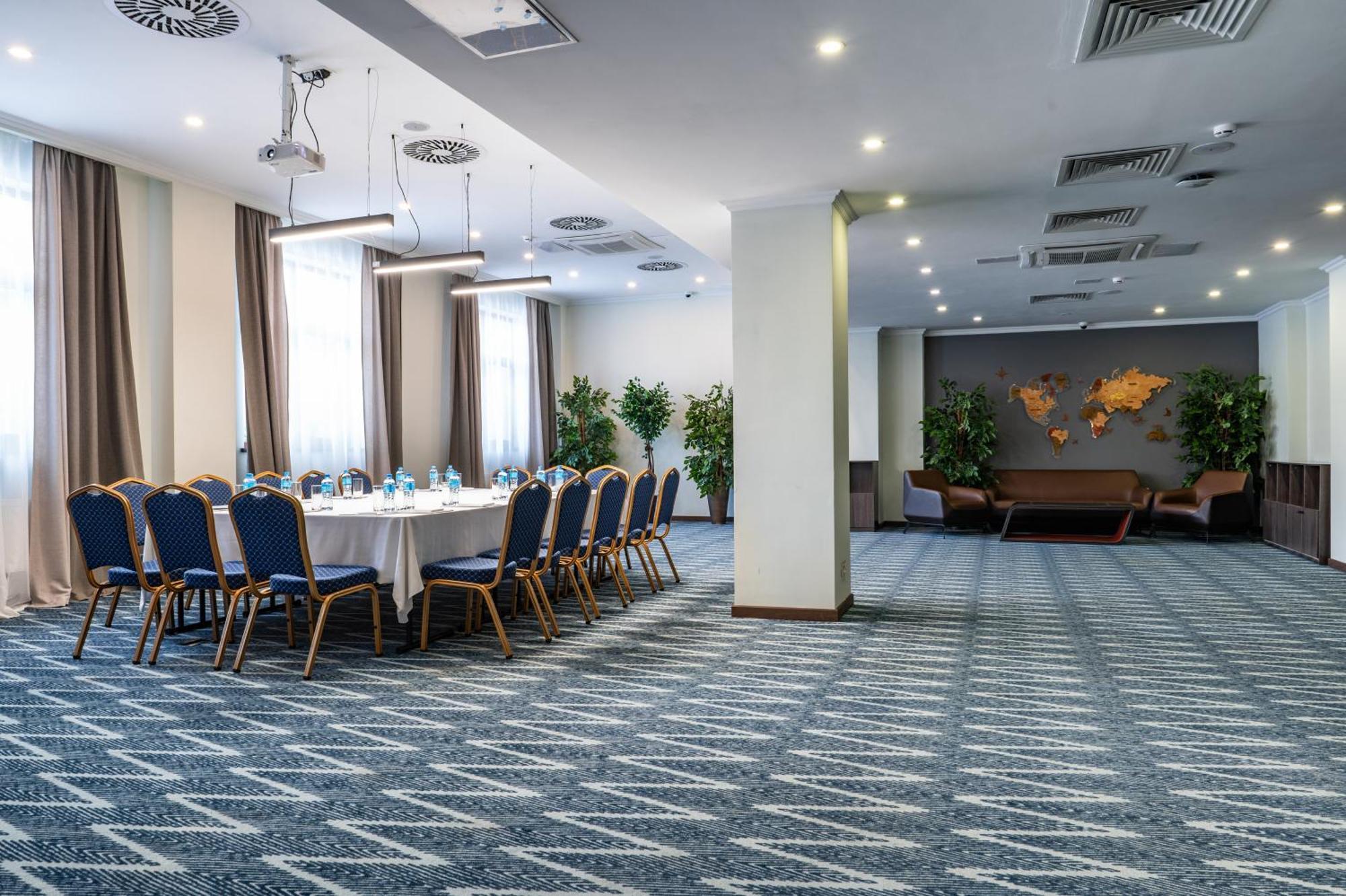 Hotel Wyndham Garden Burabay Esterno foto